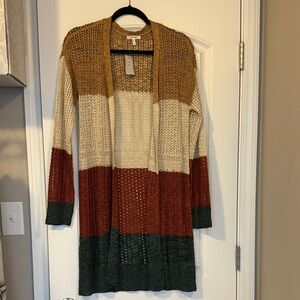 Maurices Multicolor Cardigan Sweater Tan Cream Red Green Size M NWT